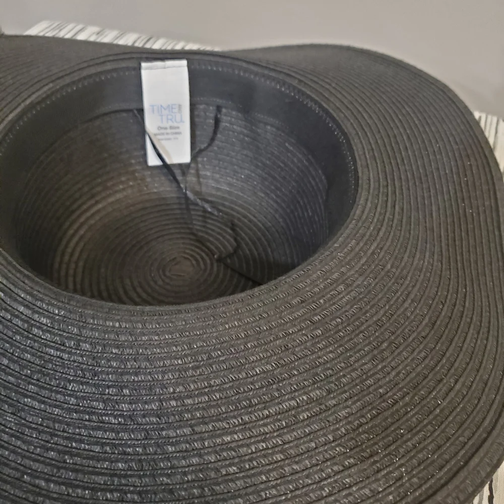 Women's Straw Black and Tan Hats Set of 2 - Picture 5 of 10